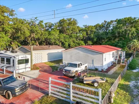 9100 Mango St, New Port Richey, FL 34654