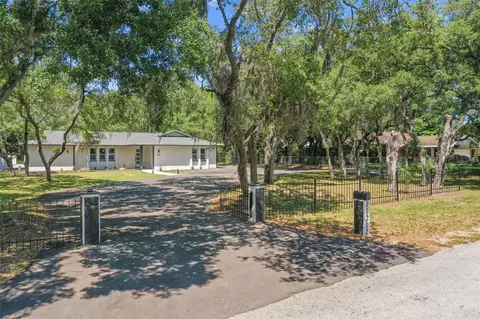 11202 N 52nd St, Tampa, FL 33617