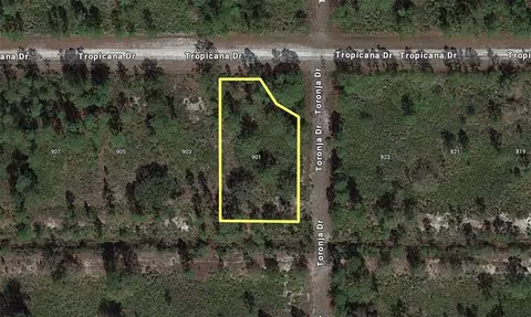 901 Tropicana Dr, Indian Lake Estates, FL 33855