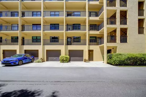 5775 Park St N #211, Saint Petersburg, FL 33709