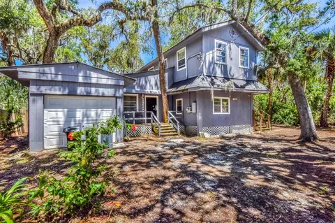1320 S Estuary Dr, Crystal River, FL 34429
