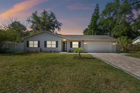 3719 Thornwood Dr, Tampa, FL 33618
