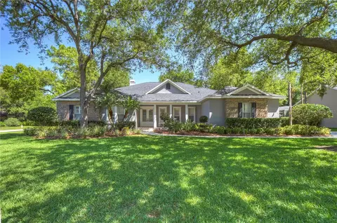 17841 Mission Oak Dr, Lithia, FL 33547