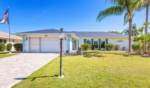 611 Ojai Ave, Sun City Center, FL 33573