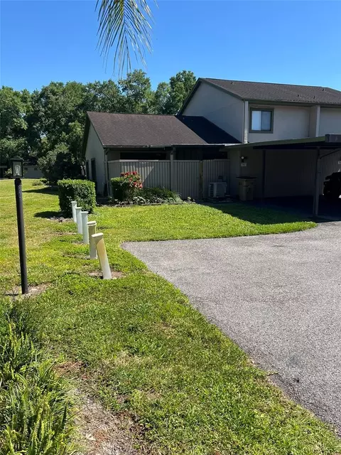 7807 Amberlea Ct, Temple Terrace, FL 33637