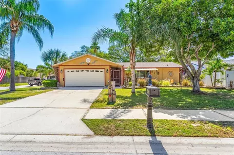 1356 Wexford Dr N, Palm Harbor, FL 34683