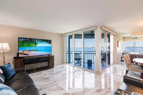 5505 La Puerta Del Sol Blvd S #322, Saint Petersburg, FL 33715