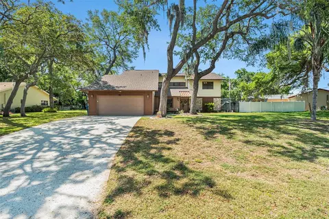 2211 Meadow Lark Rd, Spring Hill, FL 34608
