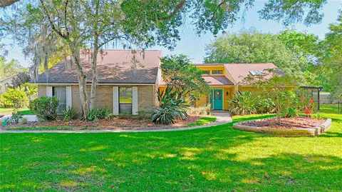 18303 Timberlan Dr, Lutz, FL 33549 photo 1
