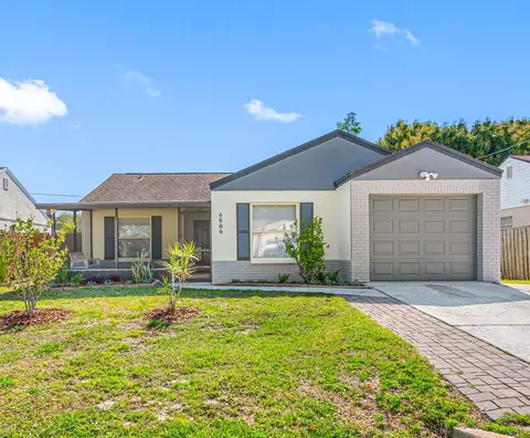 6806 S Gabrielle St, Tampa, FL 33611