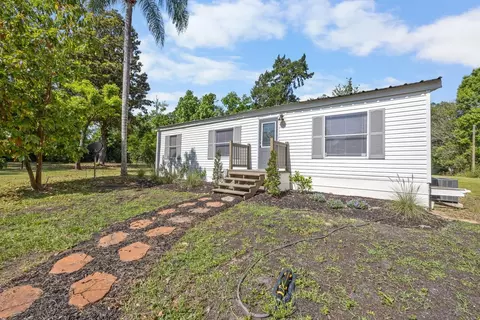 33907 Trilby Rd, Dade City, FL 33523