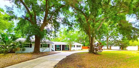 7603 Barry Rd, Tampa, FL 33615