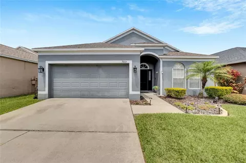 7033 Monarch Park Dr, Apollo Beach, FL 33572