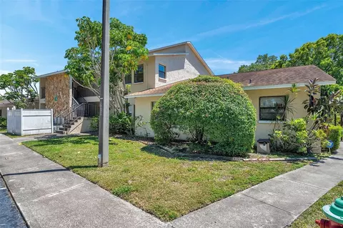 6301 58th St N #206, Pinellas Park, FL 33781