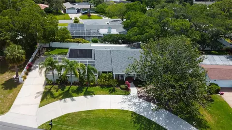 311 Harbor View Ln, Largo, FL 33770