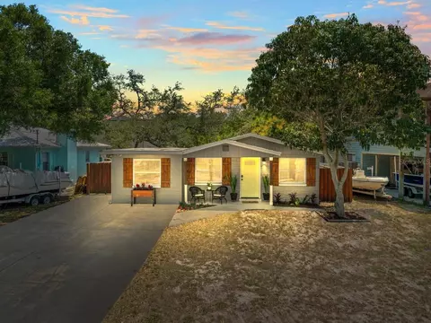 3138 W Varn Ave, Tampa, FL 33611