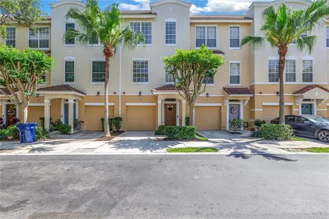 3181 Bayshore Oaks Dr, Tampa, FL 33611