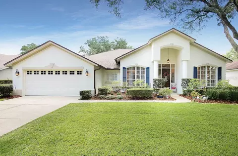 5315 Twin Creeks Dr, Valrico, FL 33596