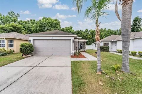 509 Scarlet Maple Ct, Plant City, FL 33563