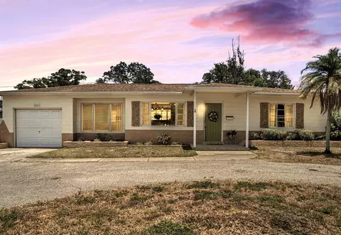 5263 22nd Ave N, Saint Petersburg, FL 33710