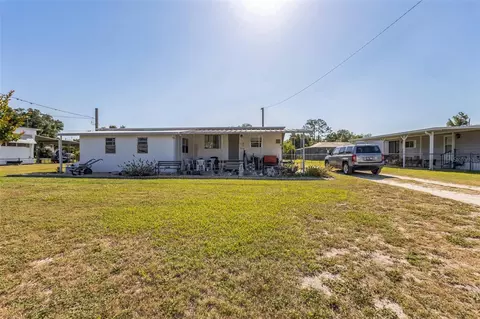 5212 Spirit Lake Rd, Winter Haven, FL 33880