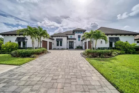 5388 Greenbrook Dr, Sarasota, FL 34238