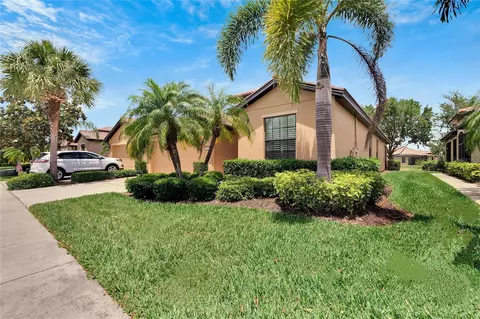 5634 Sunset Falls Dr, Apollo Beach, FL 33572
