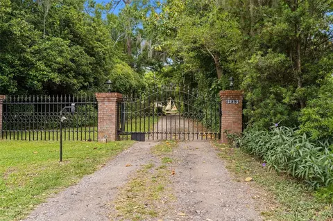 3613 Berger Rd, Lutz, FL 33548