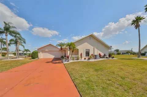 2014 Meadowlark Ln, Sun City Center, FL 33573