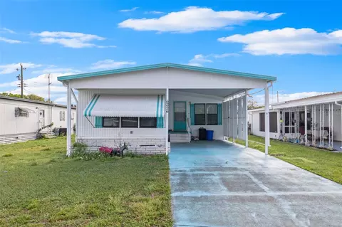 6326 Midland St, Zephyrhills, FL 33542