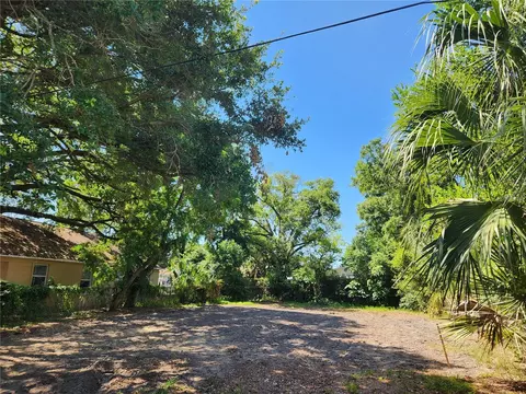 4209 E Louisiana Ave E, Tampa, FL 33610