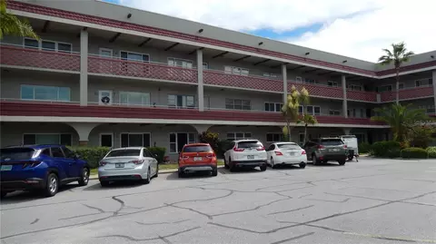 2073 Denmark St #5, Clearwater, FL 33763
