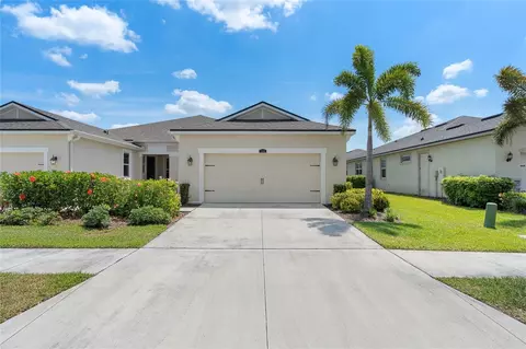 11604 Weathered Felling Dr, Riverview, FL 33569