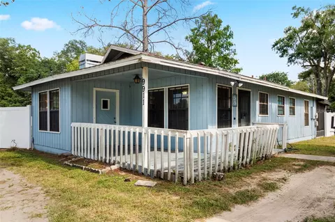 9911 E Fowler Ave, Thonotosassa, FL 33592