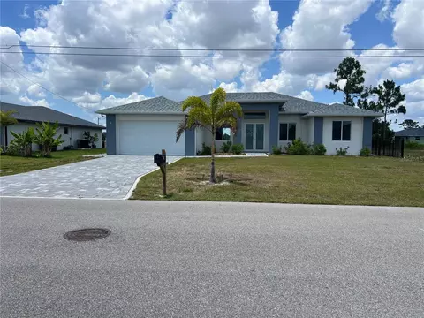 615 NW 8th Ter, Cape Coral, FL 33993
