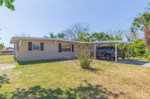13305 Neptune Dr, Hudson, FL 34667