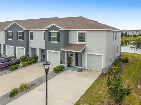 6935 Breezy Palm Dr, Riverview, FL 33578
