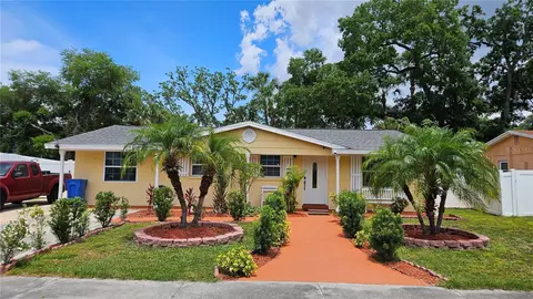 6529 La Mesa Cir, Tampa, FL 33634