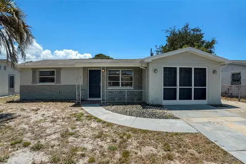 3634 Dickens Dr, Holiday, FL 34691