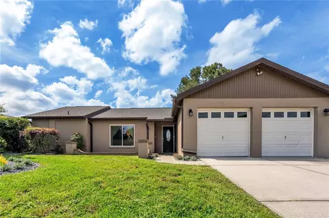 7322 Bent Oak Dr, Port Richey, FL 34668