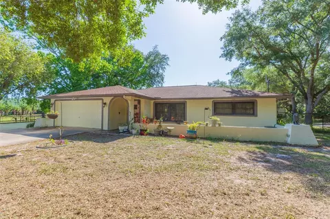 18711 Lansford Dr, Hudson, FL 34667