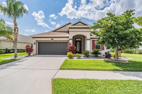 33199 Whisper Pointe Dr, Wesley Chapel, FL 33545