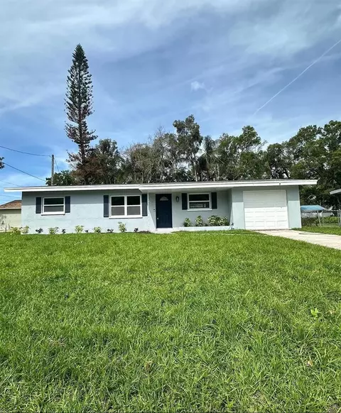 2212 Manor Ct, Clearwater, FL 33763