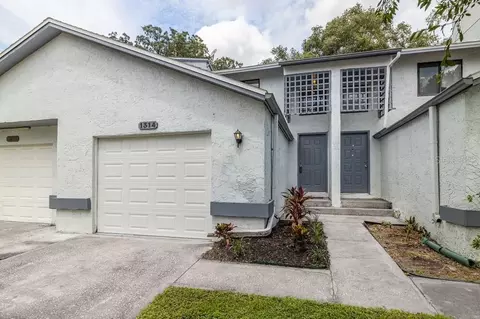 1314 Mountain View Dr, Tampa, FL 33612