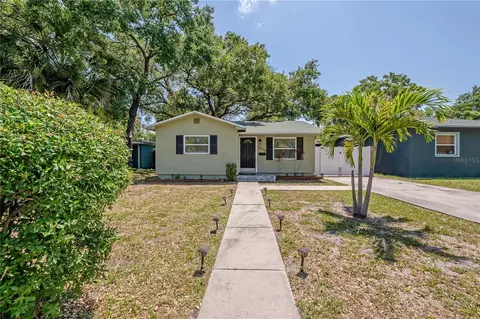 2830 Ivanhoe Way S, Saint Petersburg, FL 33705