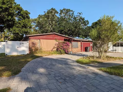 5619 Gateway Dr, Tampa, FL 33615