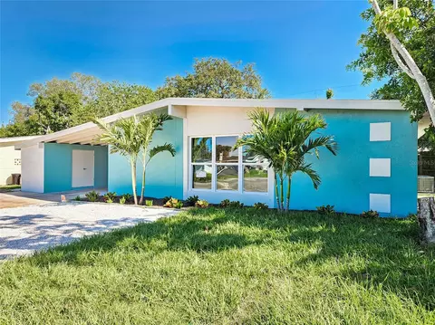 2212 Bayshore Gardens Pkwy, Bradenton, FL 34207