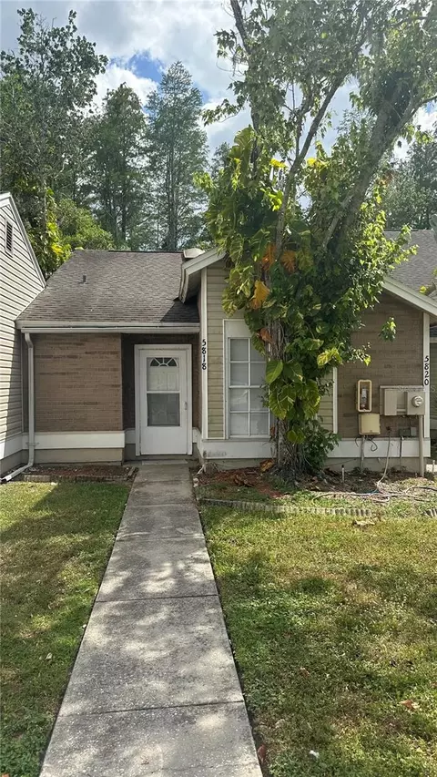 5818 Red Cedar Ln, Tampa, FL 33625