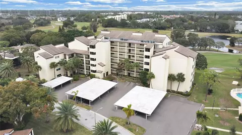 700 Starkey Rd #341, Largo, FL 33771