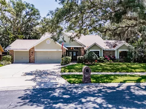 2538 Mason Oaks Dr, Valrico, FL 33596